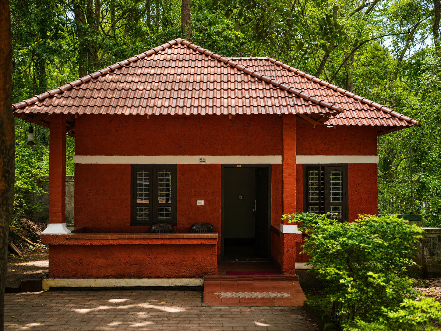 Deluxe Villa at Treetop Resort Attappadi